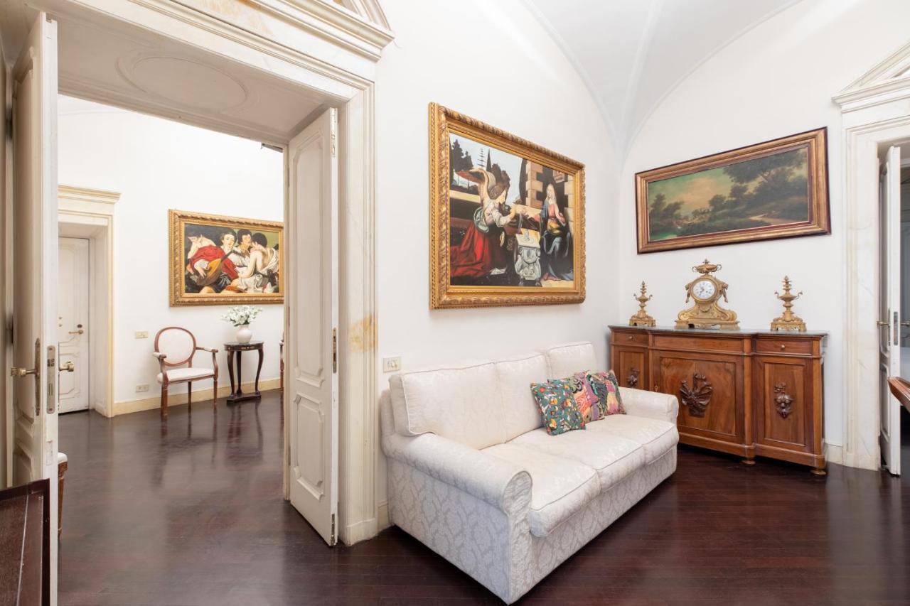 Appartement Iflat Spanish Steps Luxury And Historical Apt à Rome Extérieur photo