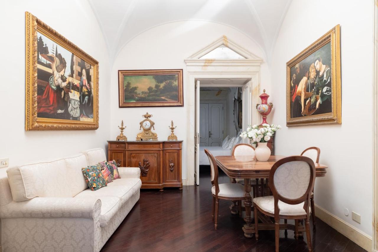 Appartement Iflat Spanish Steps Luxury And Historical Apt à Rome Extérieur photo