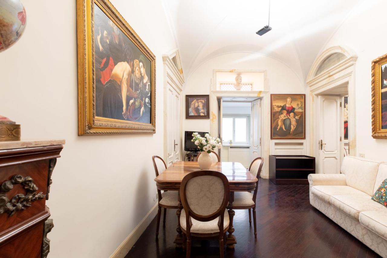 Appartement Iflat Spanish Steps Luxury And Historical Apt à Rome Extérieur photo